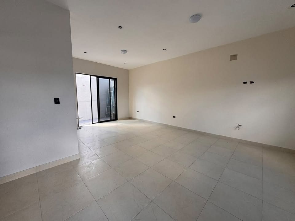 2 habitaciones 3 baños Casa 2