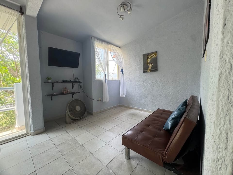 Departamento con alberca en caleta 2