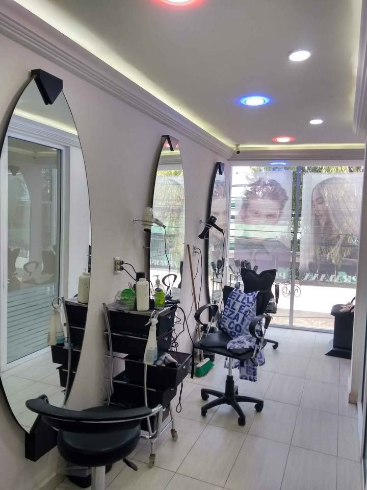 Traspaso: estética bien ubicada y equipada en el centro de · Ocoyoacac 3