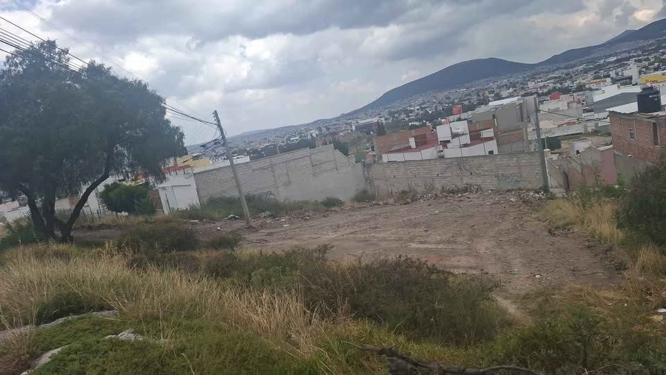 Venta de terreno en lomas residencial pachuca hidalgo son 315mts 2