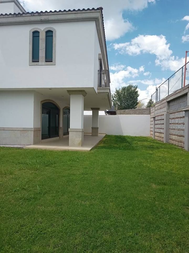 ✨🏡 ¡RESIDENCIA EN VENTA! | ZONA CENTRO 🏡✨
📍 San Francisco del Rincón, Guanajuato 2