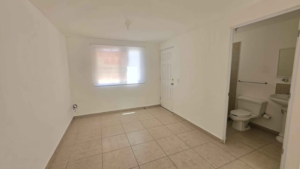 Casa en renta · 3 rec · 90 m² · León 3