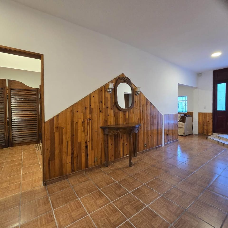 4 habitaciones 1 baño - Casa 2