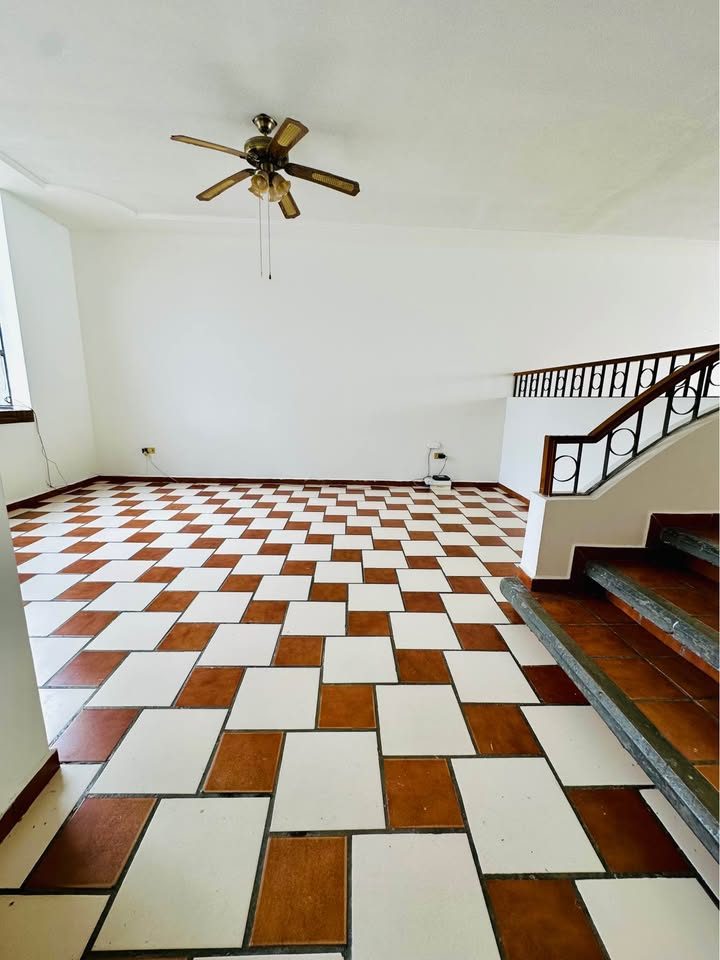 4 habitaciones 3,5 baños - Casa 3