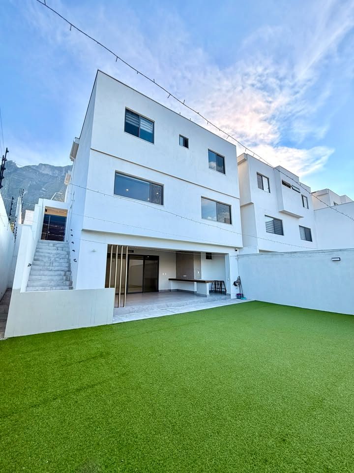 3 habitaciones 3.5 baños Casa 2