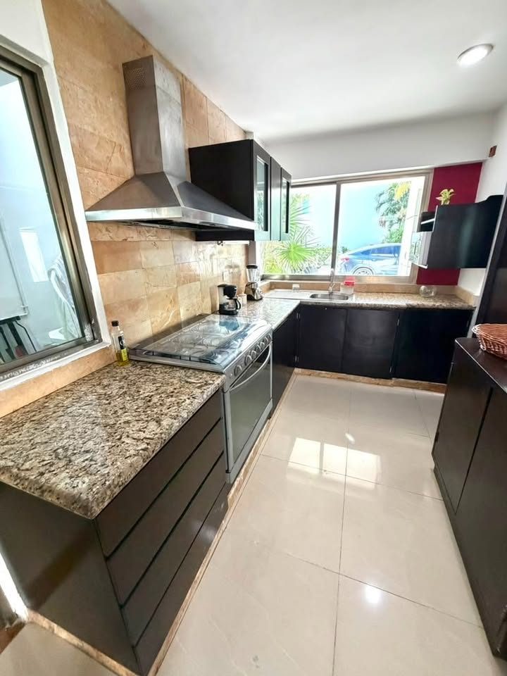 4 habitaciones 4.5 baños Casa 2