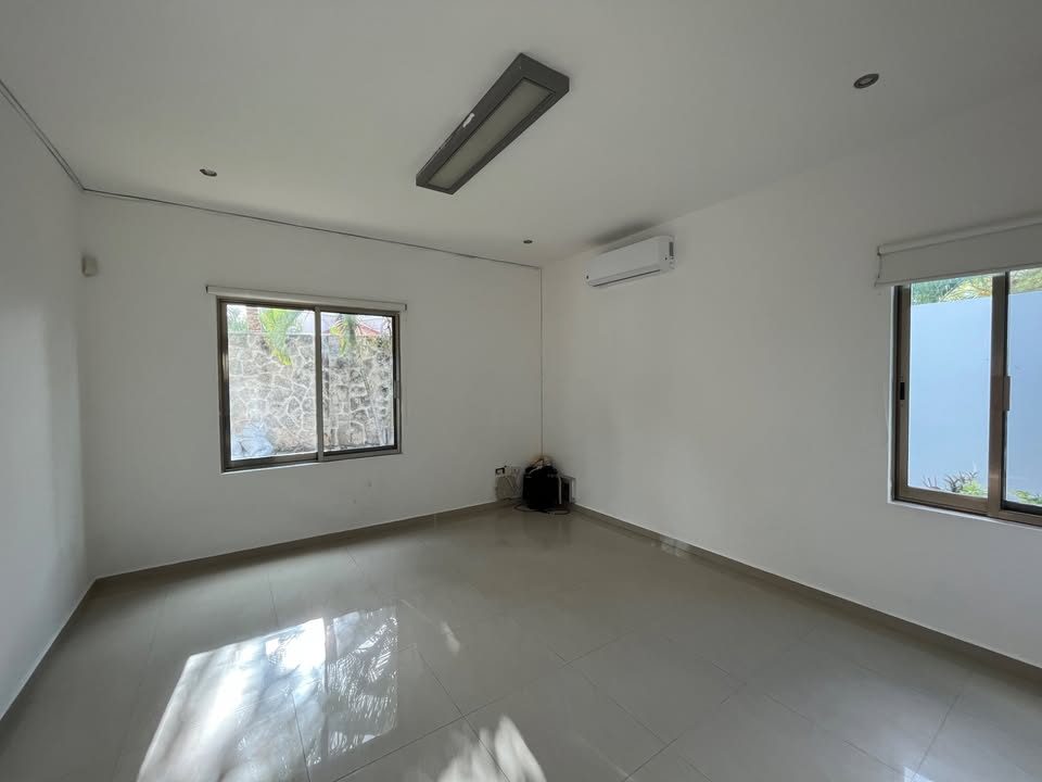 3 habitaciones 4 baños Casa 3