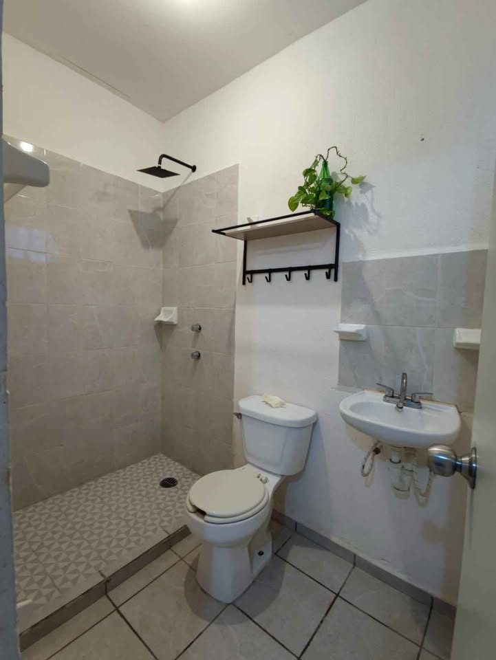 1 habitación 1 baño - Casa 3