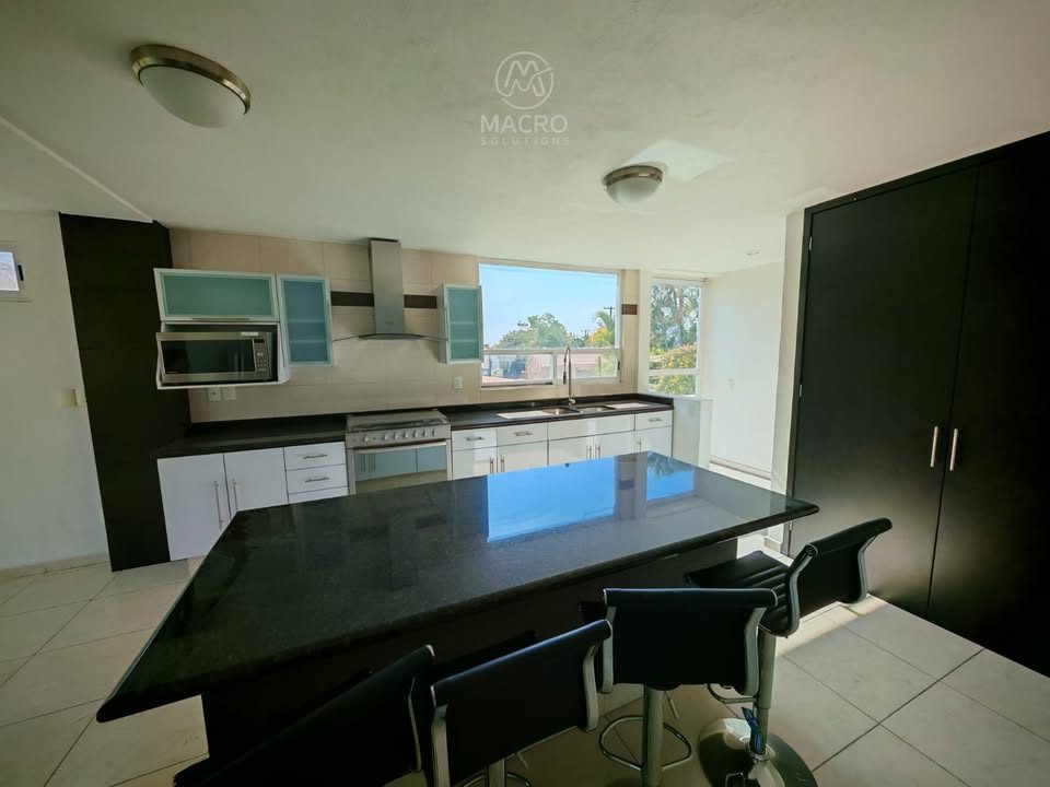 4 habitaciones 6 baños Casa 3