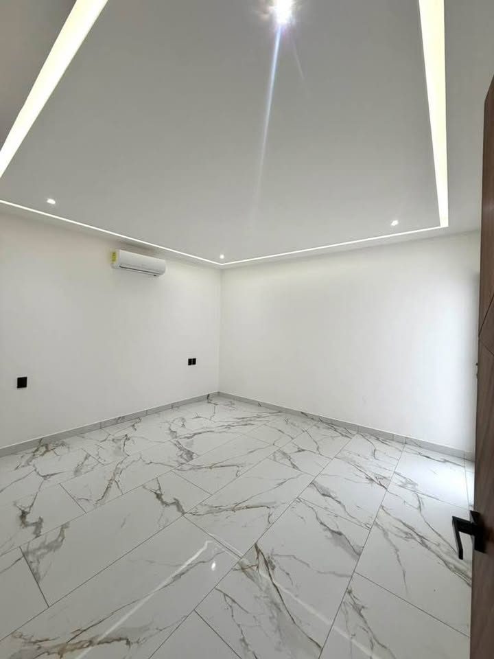 4 Beds 5 Baths - House 3