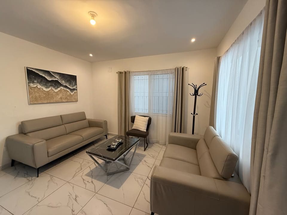 3 habitaciones 3 baños Casa 2