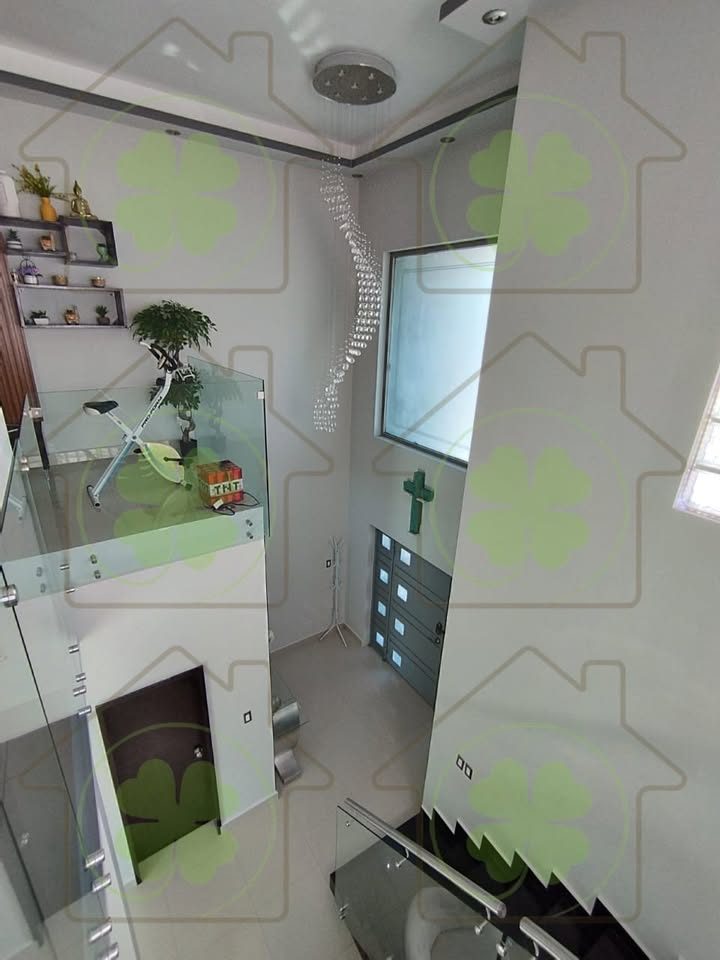 4 habitaciones 5 baños Casa 2