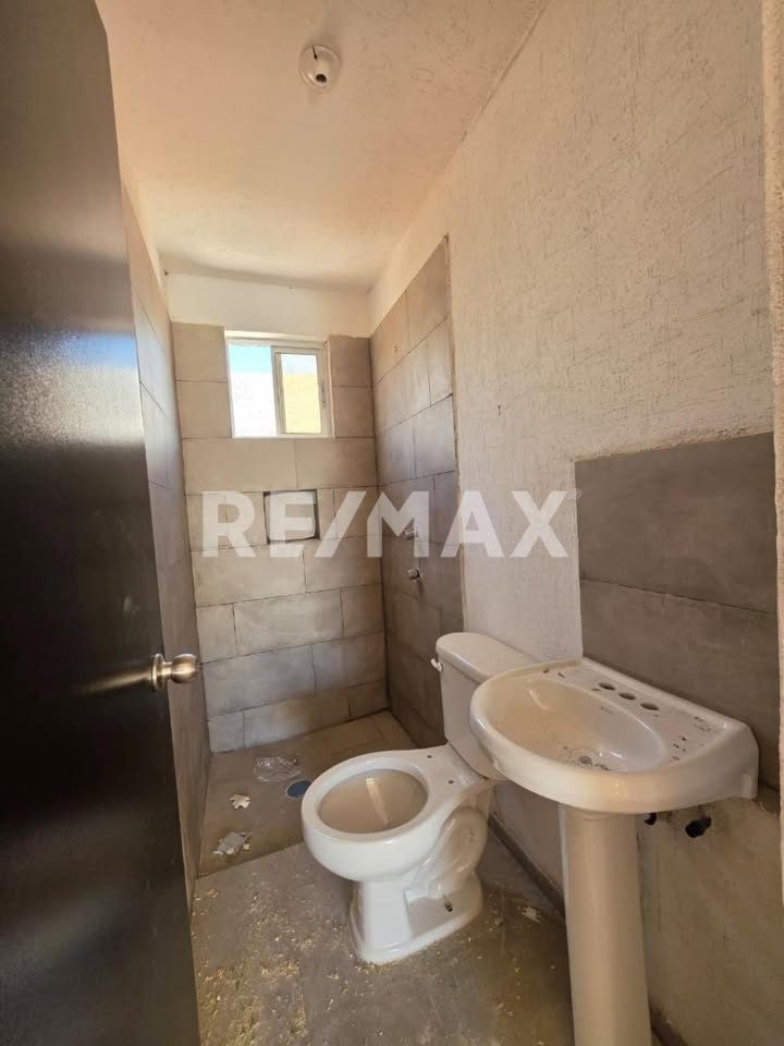 2 habitaciones 1 baño Casa 3