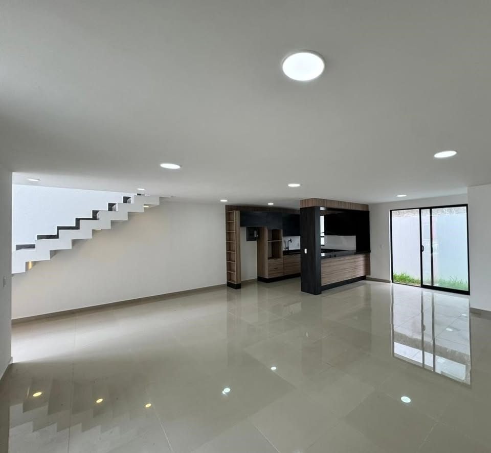 3 habitaciones 5 baños Casa 3