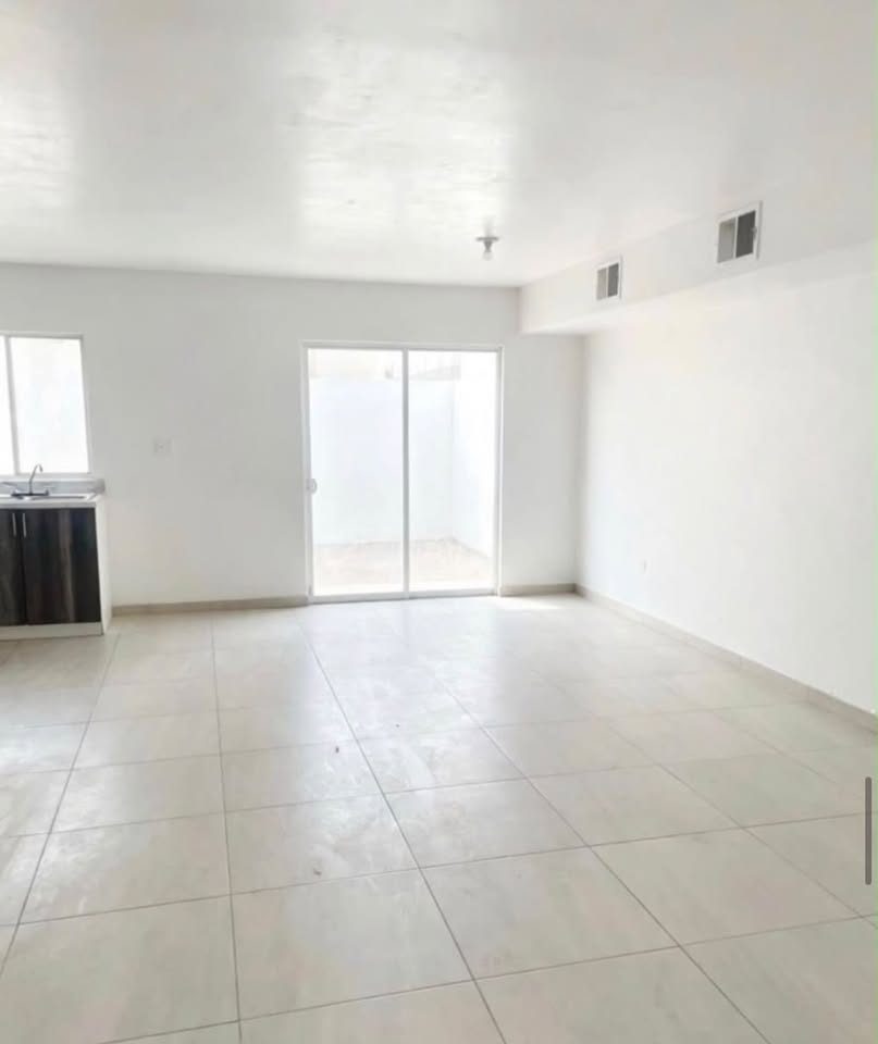 3 habitaciones 2.5 baños Casa 2