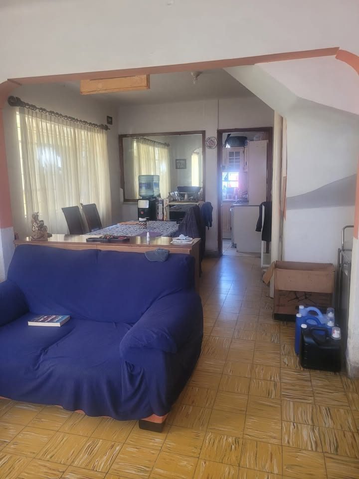 6 habitaciones 3 baños Casa 2
