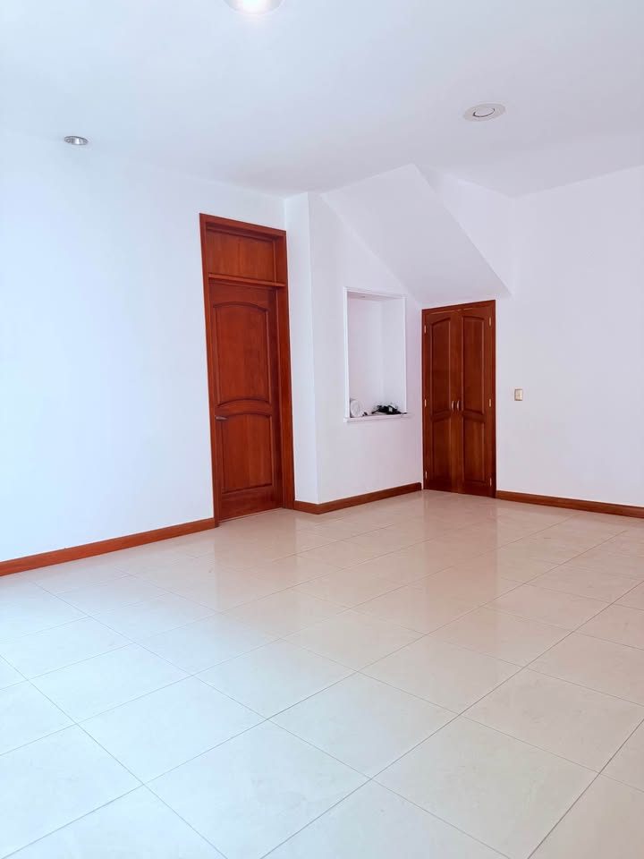 4 habitaciones 6 baños - Casa 3