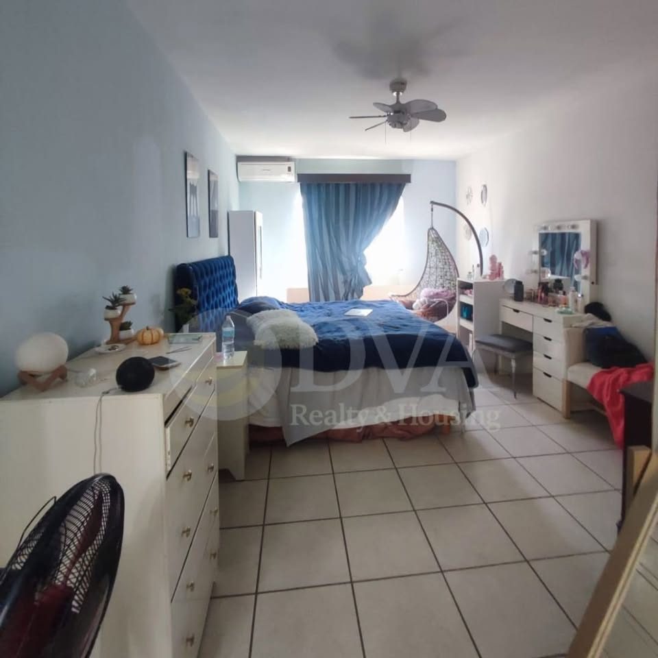 3 habitaciones 2.5 baños Casa 3