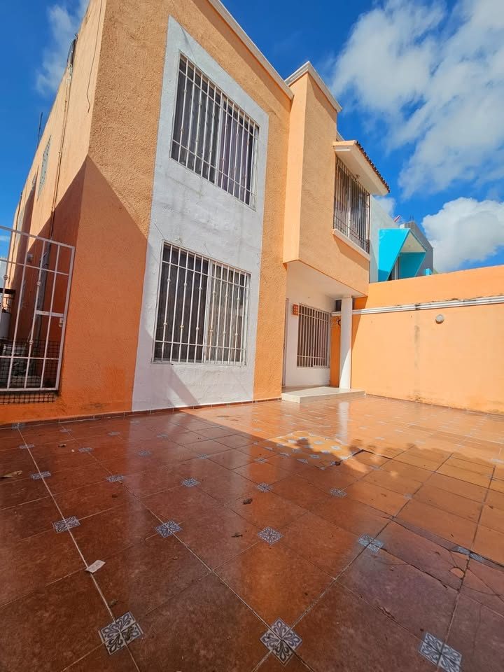 4 habitaciones 2 baños - Casa 2