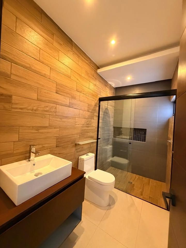 4 habitaciones 4 baños Casa 3