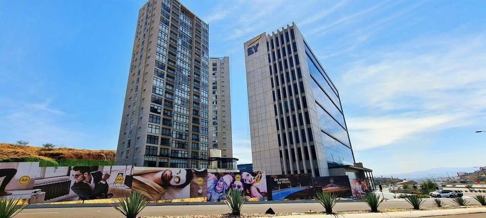 DEPARTAMENTO LOFT AMURBLADO EN RENTA O VENTA EN MOTTO 3
