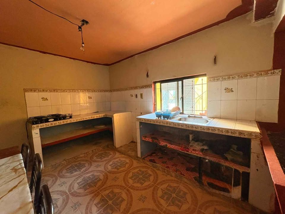 9 habitaciones 3 baños - Casa 3