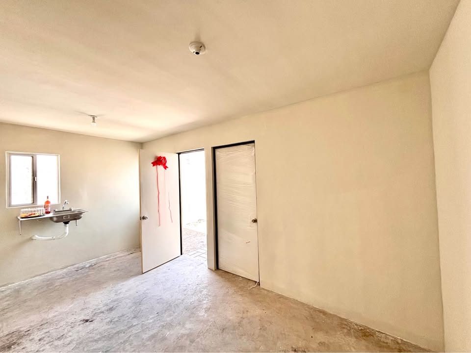 2 Beds 1 Bath - House 3
