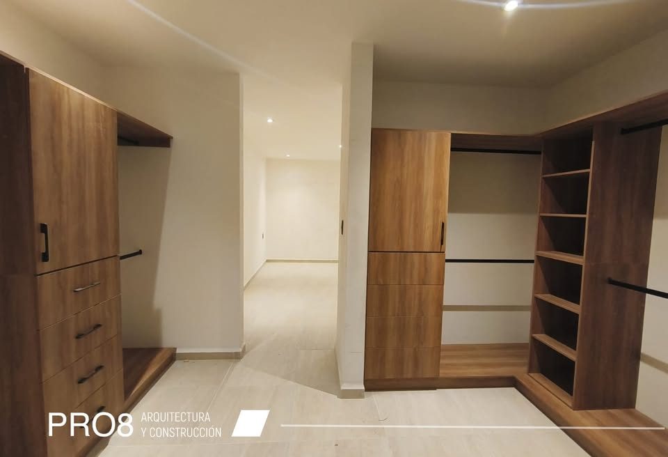 3 habitaciones 5 baños Casa 3