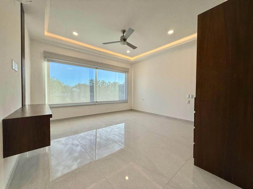 4 Beds 5 Baths - House 3