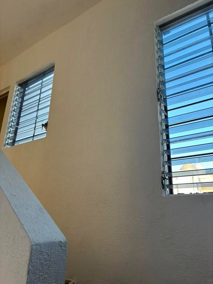 3 habitaciones 1.5 baños Casa 3