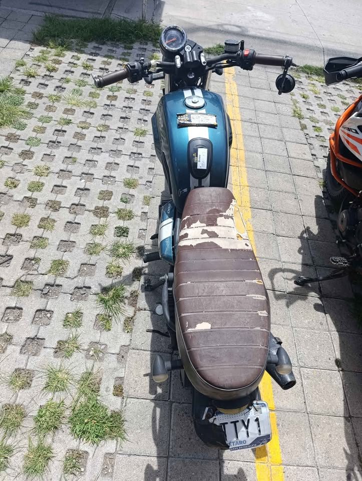 Se vende motocicleta spitfire 200cc
Año 2022 3