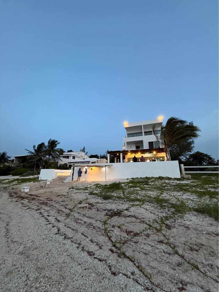 Beach front House at Uaymitun 2