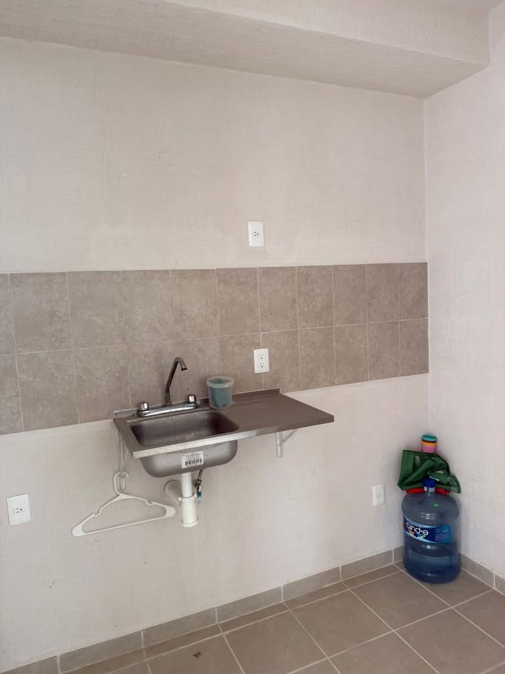 2 habitaciones 1 baño Departamento 3