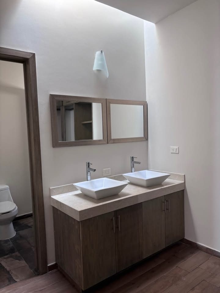 4 habitaciones 3,5 baños - Casa 3
