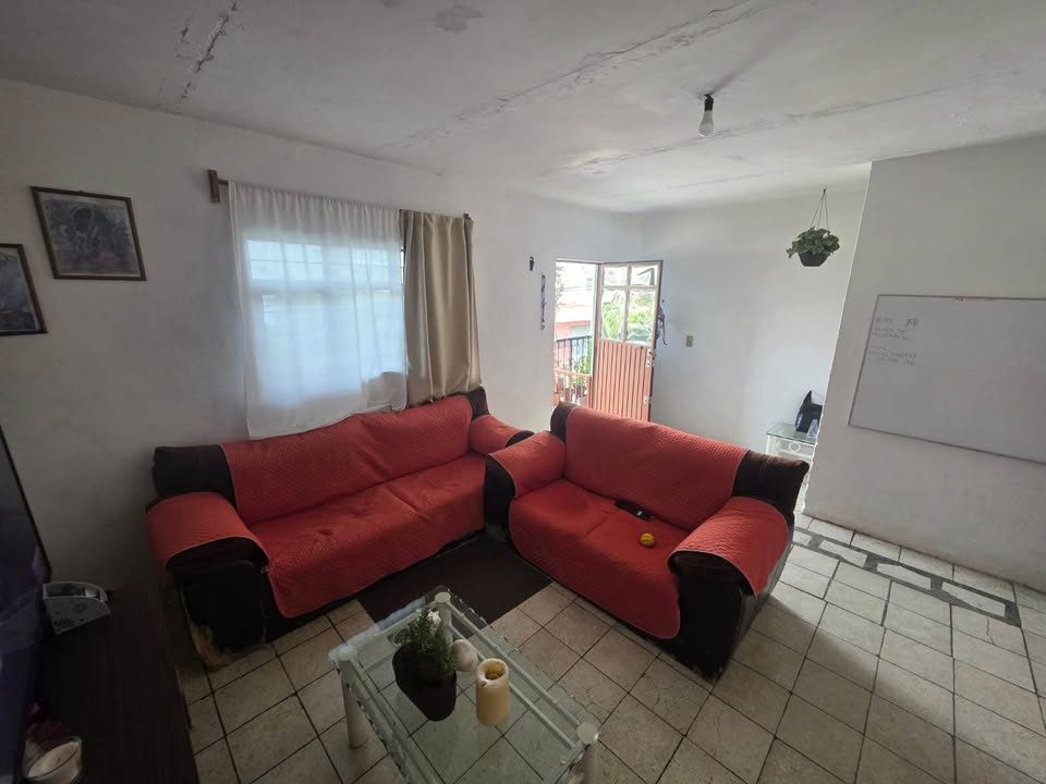 4 habitaciones 2 baños - Casa 2