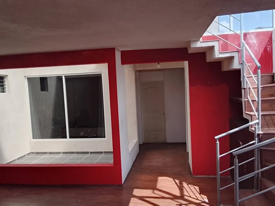 3 habitaciones 6 baños Casa 2