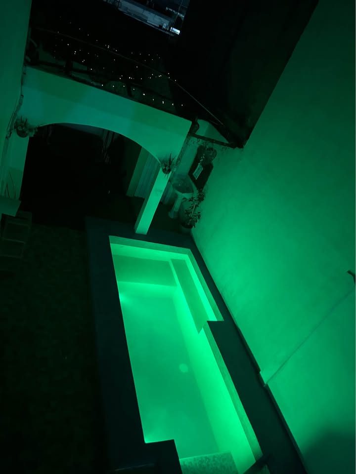 -Cuarto con acceso a piscina $800 dia para 2 personas entrega apartir de las 3pm salida al día sigui 3