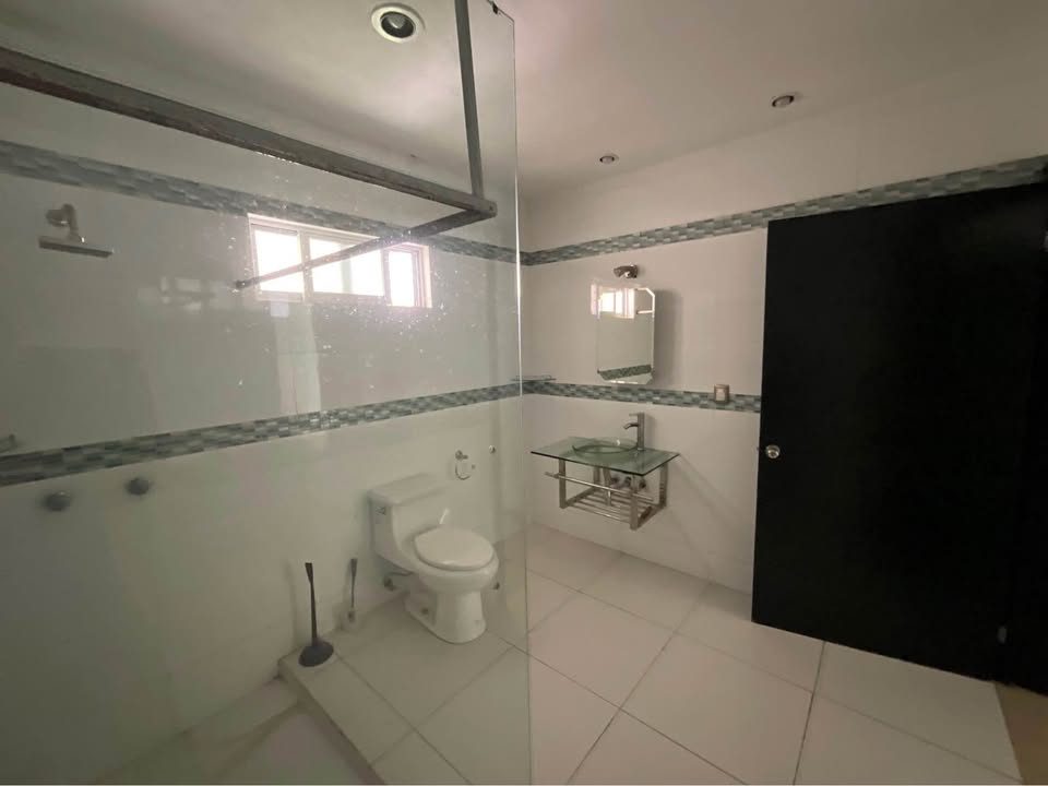 4 habitaciones 3,5 baños - Casa 2