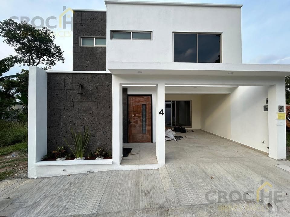 3 habitaciones 3 baños Casa 3