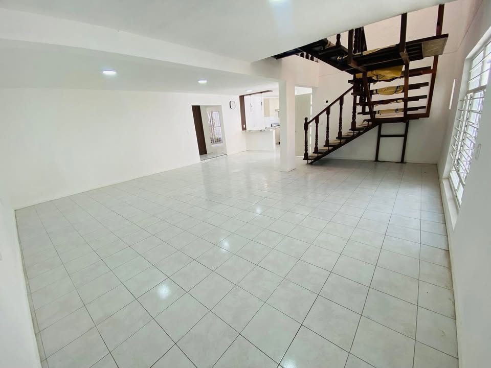 6 habitaciones 2 baños Casa 3